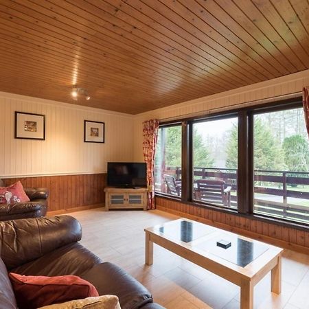 Bluebell Lodge 2 With Hot Tub Newton Stewart Minnigaff Exterior photo